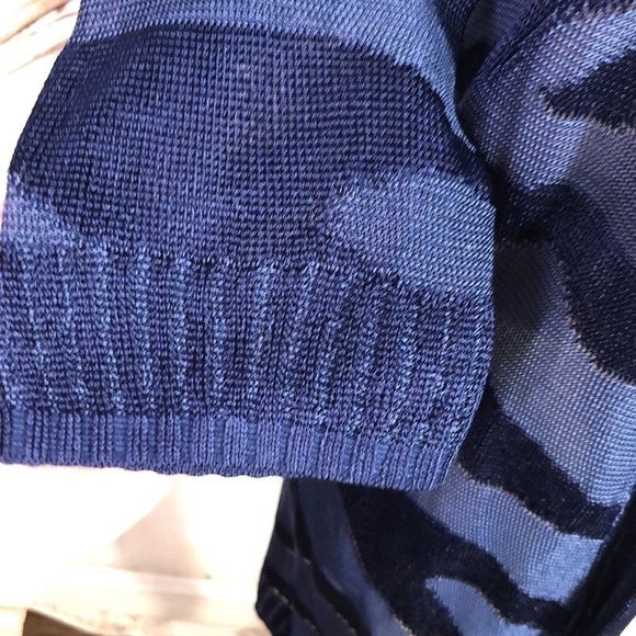 Travelers Collection By Chico’s 100% Rayon Navy Lightweight Cardigan Size 0 - Picture 7 of 12